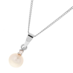 9ct White Gold Pearl Pendant