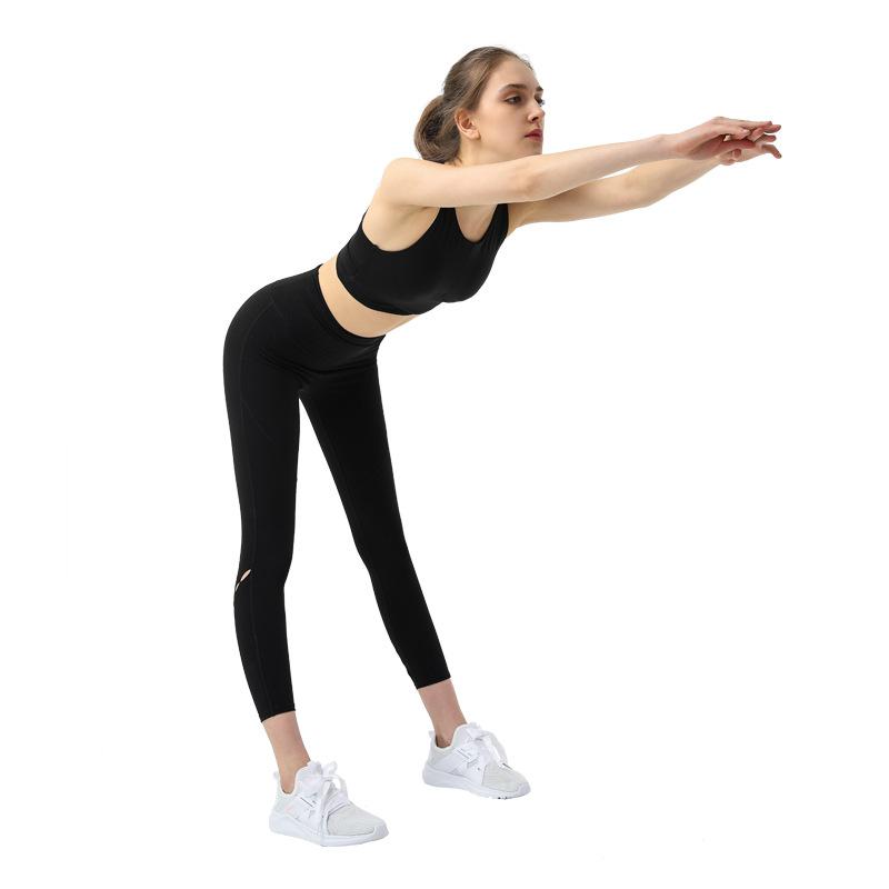 Fashionable Ladies Tight Yoga Suit